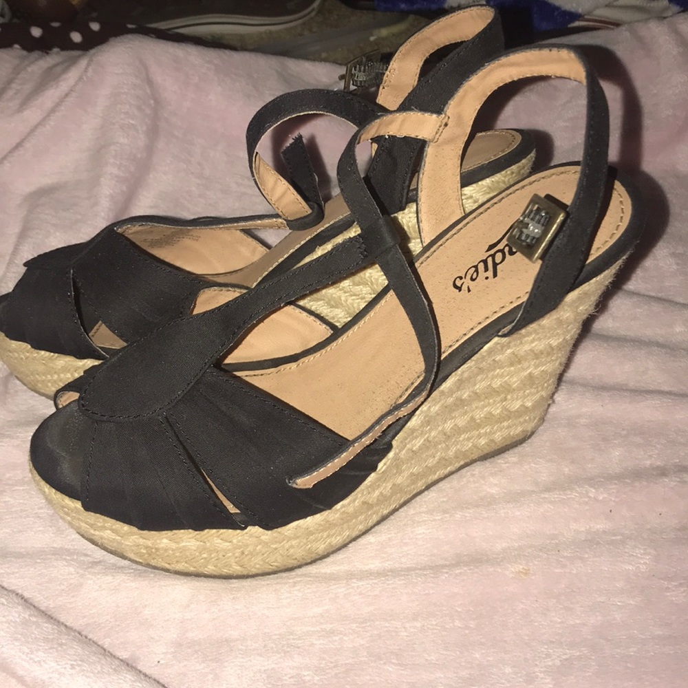 Wedges - Picture 2 of 2